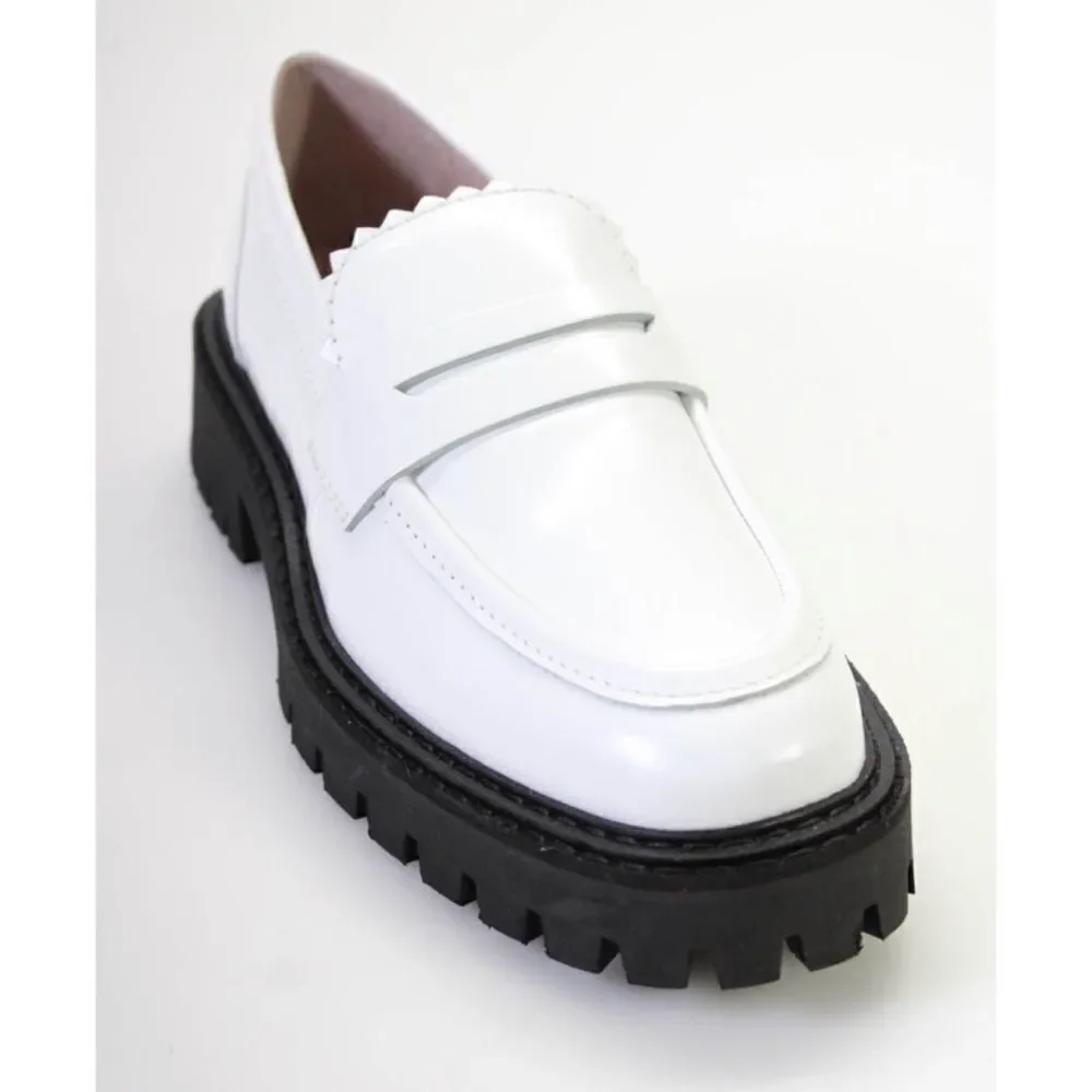 LAST Matter white Leather Loafers EU40